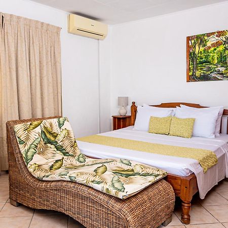 Bottle Palm Villa Victoria Dış mekan fotoğraf