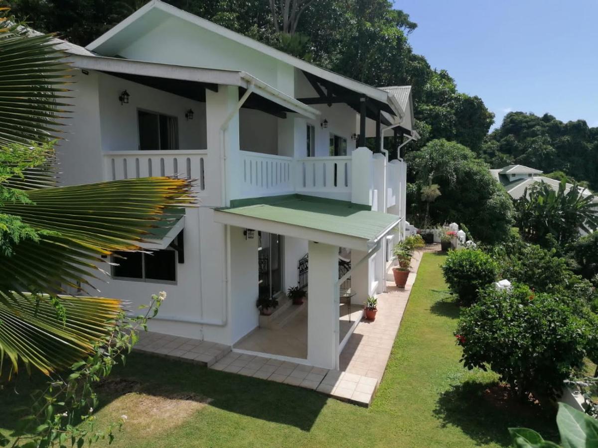 Bottle Palm Villa Victoria Dış mekan fotoğraf