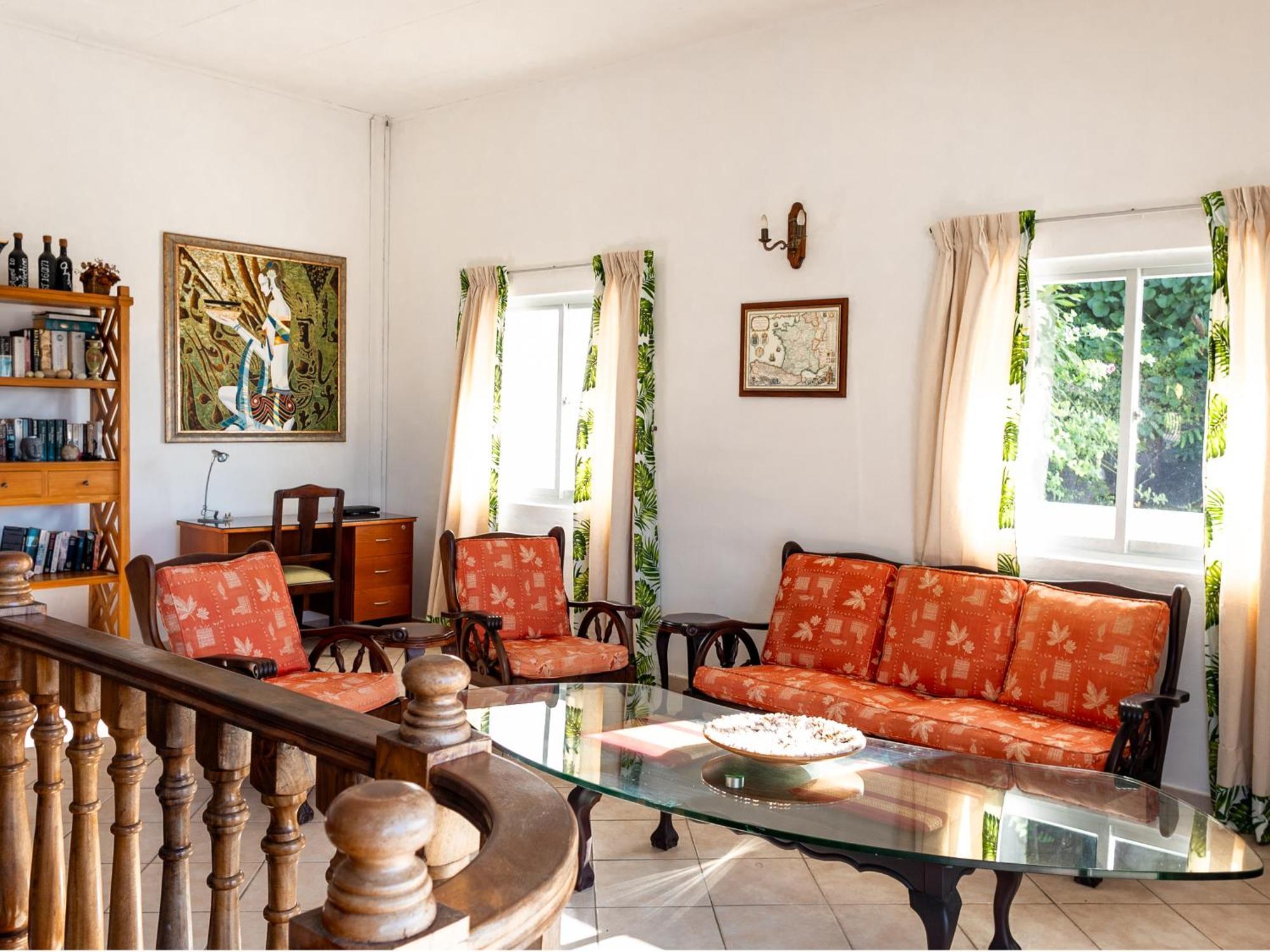 Bottle Palm Villa Victoria Dış mekan fotoğraf