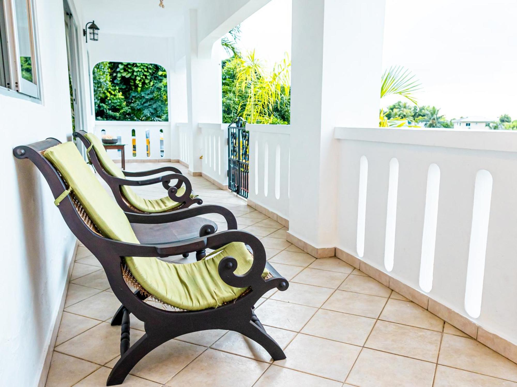 Bottle Palm Villa Victoria Dış mekan fotoğraf